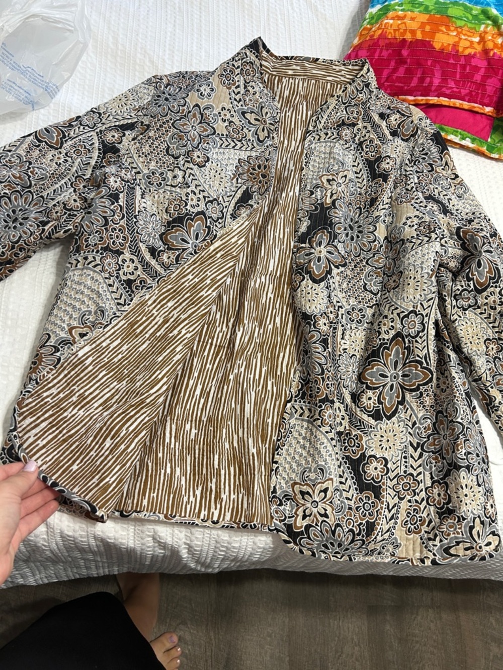 Women's Floral Paisley Open Front Jacket in Black & Brown